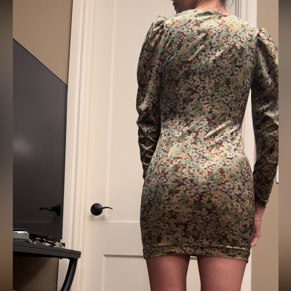 ZARA new with tags fitted dress - Picture 2 of 3